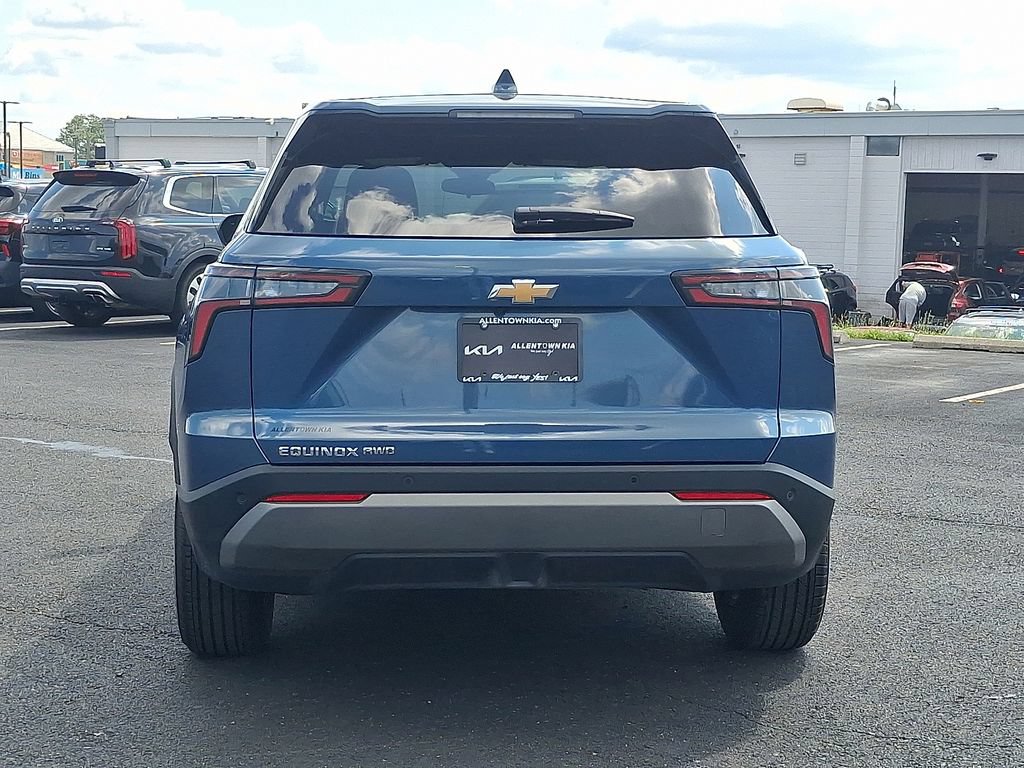 Used 2026 Chevrolet Equinox LT w/ Convenience Package II AWD/4WD image 5