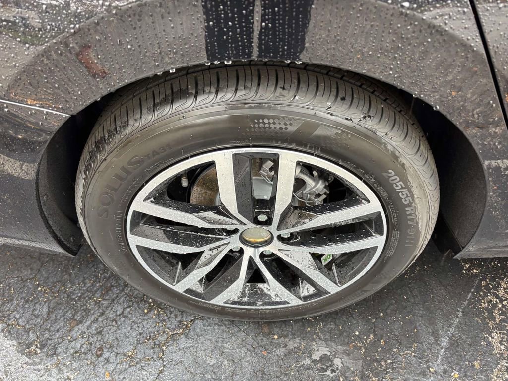 New 2026 Volkswagen Jetta SE image 9