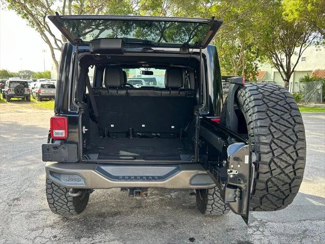 Certified 2017 Jeep Wrangler Unlimited Sahara AWD/4WD image 38