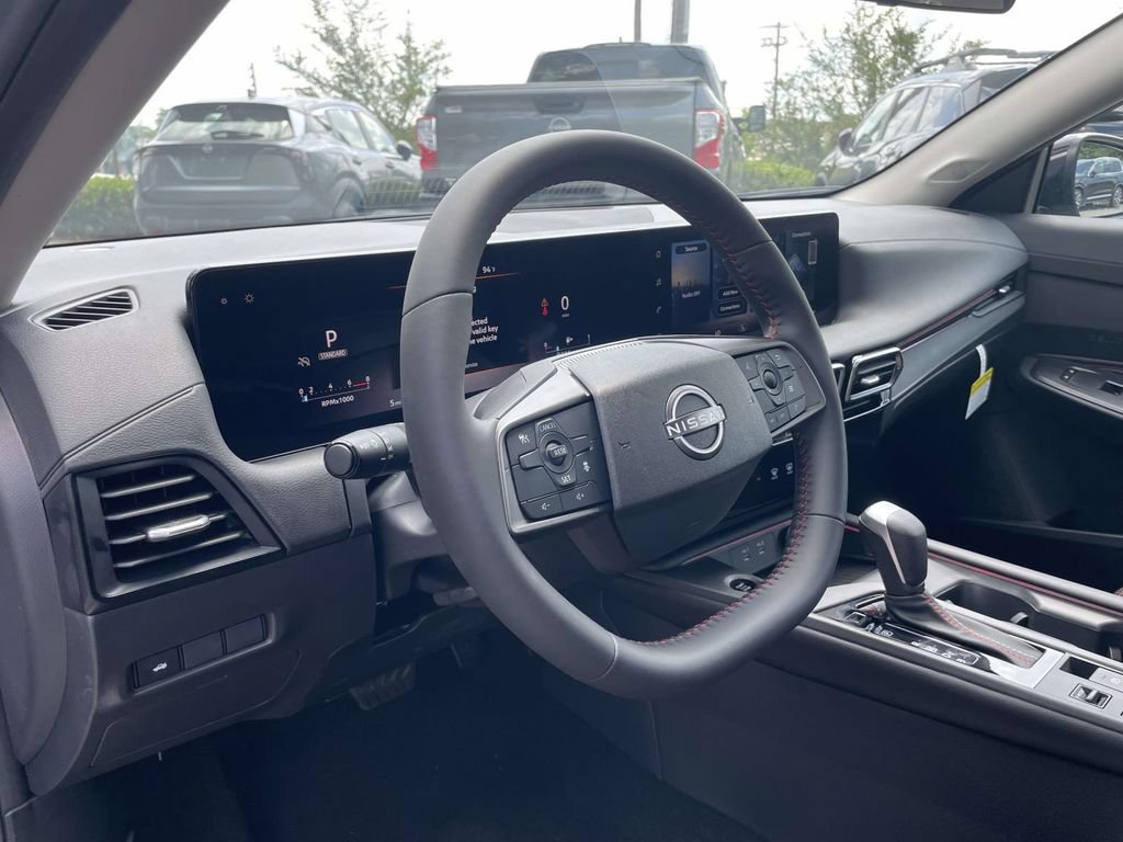 New 2026 Nissan Sentra SR w/ Floor Mat Package FWD image 13