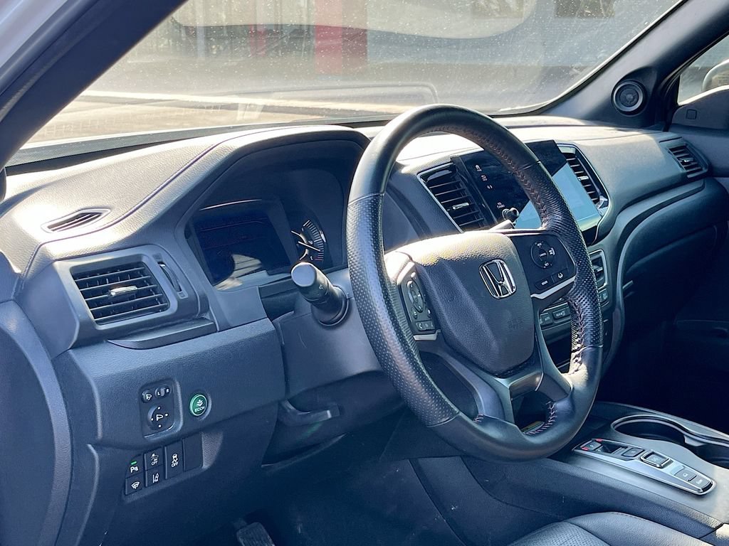 Used 2023 Honda Passport TrailSport image 9