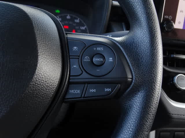 Used 2024 Toyota Corolla Cross Hybrid Nightshade Edition image 37