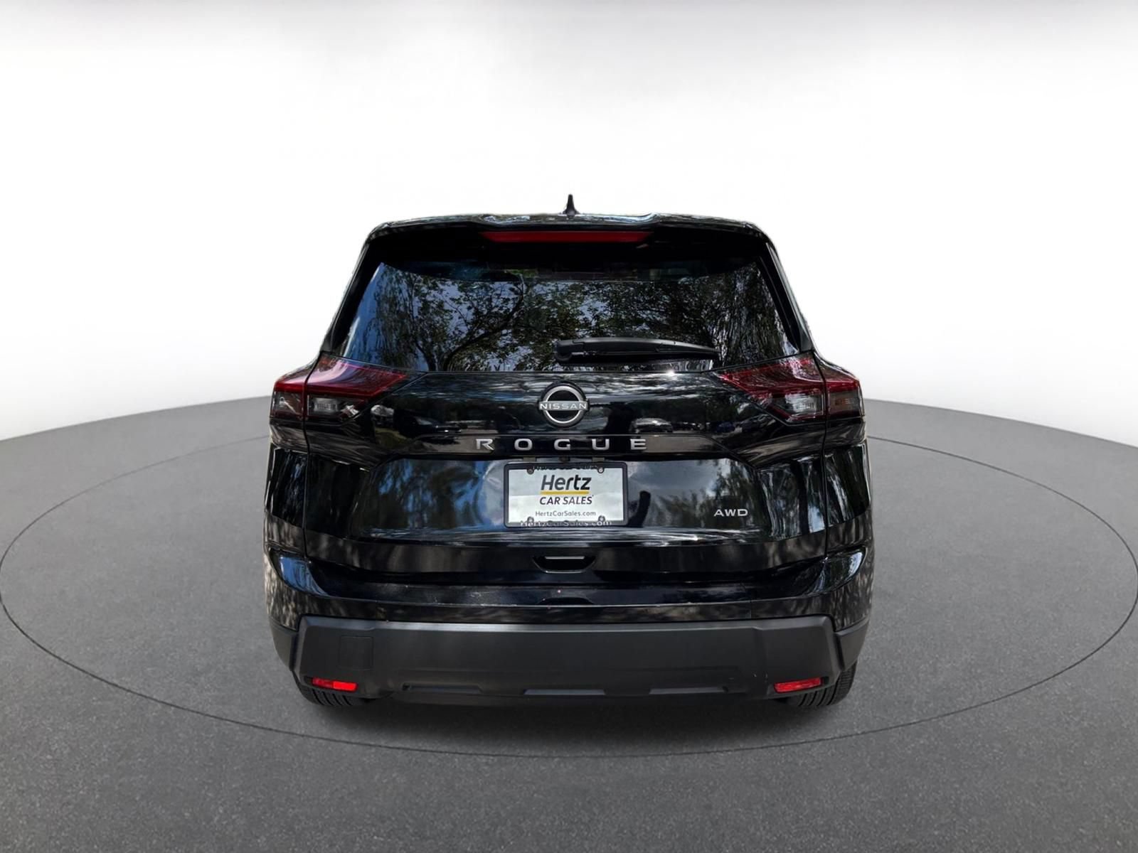 Used 2026 Nissan Rogue SV AWD/4WD image 9