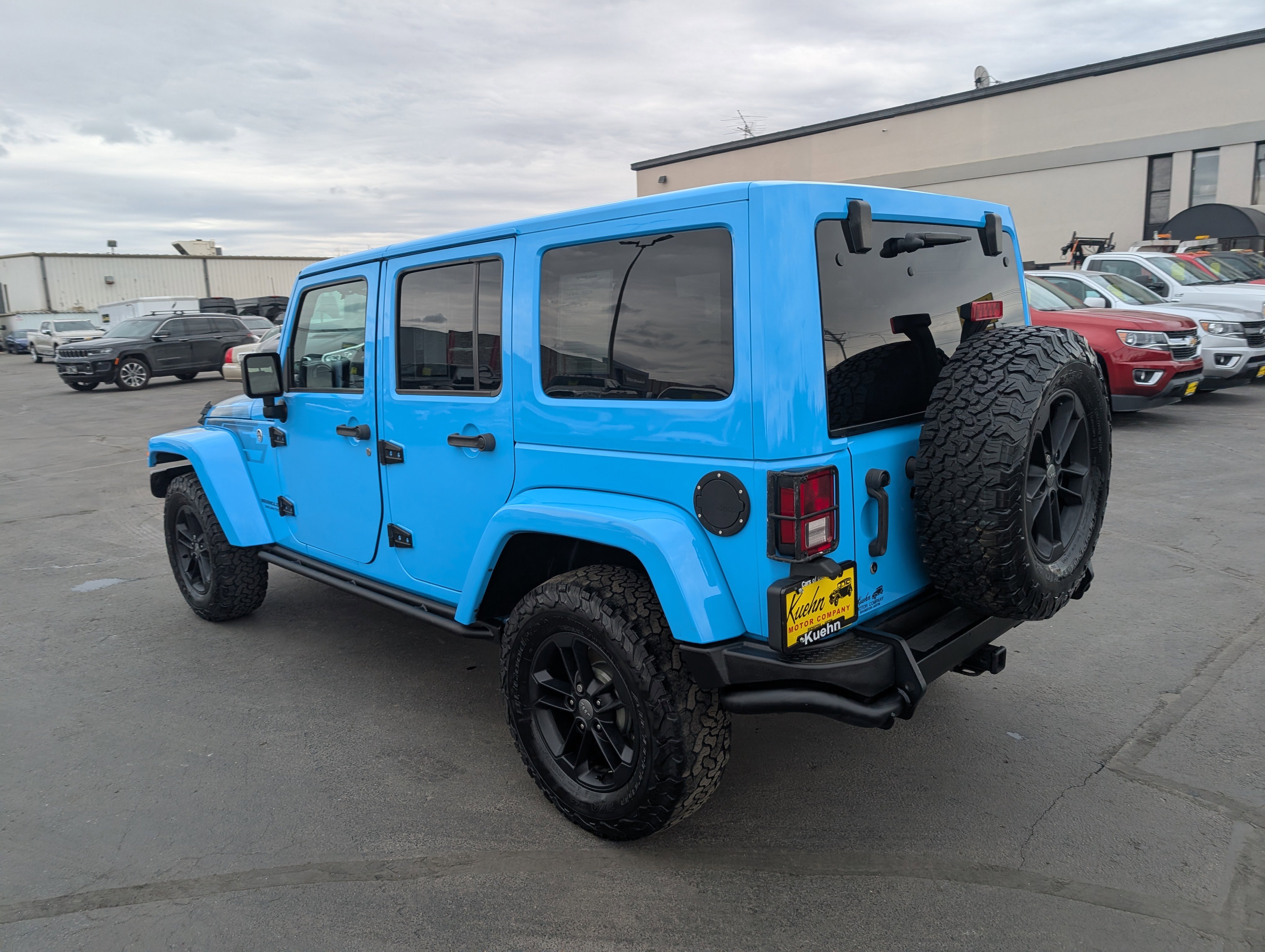 Used 2017 Jeep Wrangler Unlimited Sahara image 6