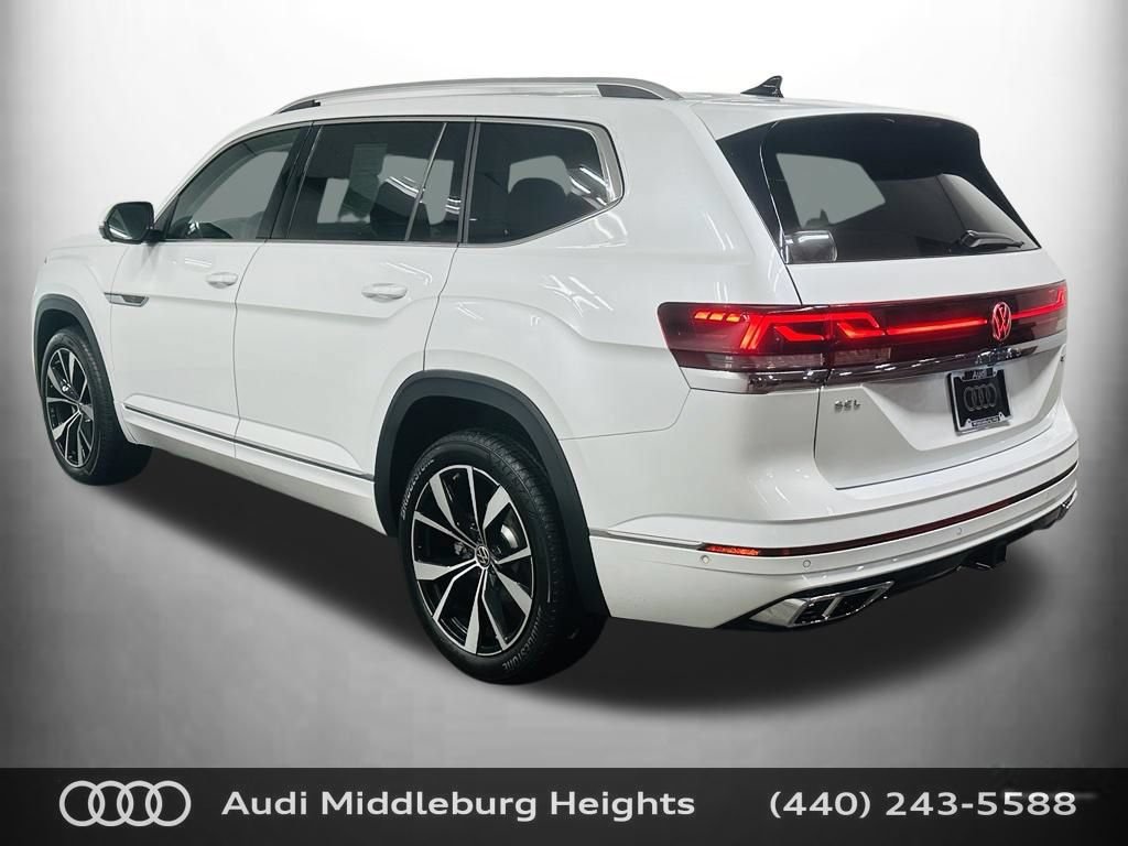 Used 2026 Volkswagen Atlas SEL Premium R-Line AWD/4WD image 4