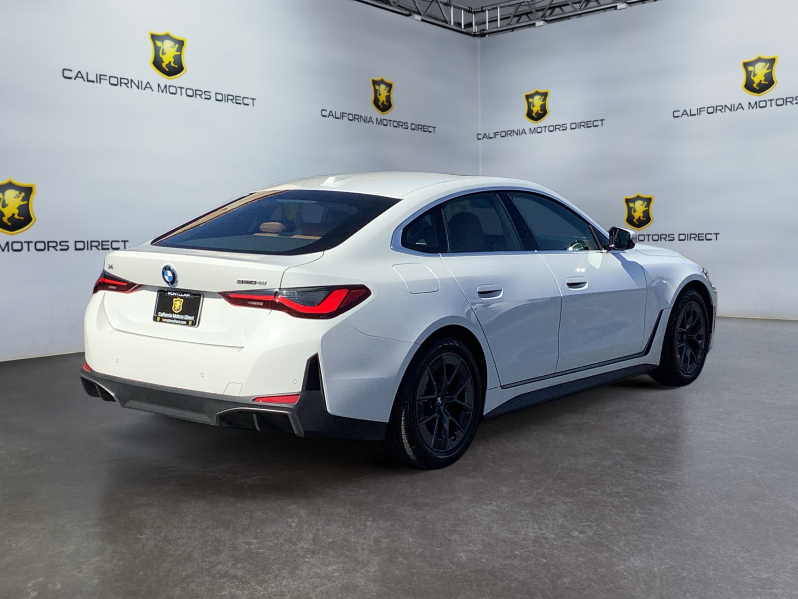 Used 2023 BMW i4 eDrive40 w/ Premium Package RWD image 5