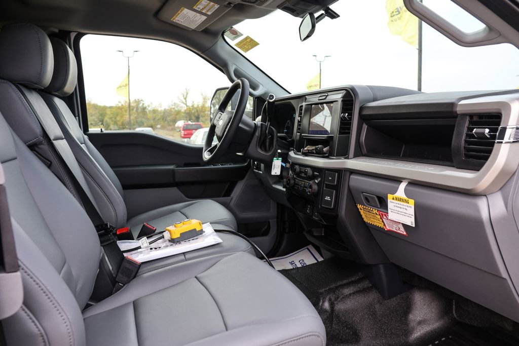 New 2025 Ford F450 XL w/ XL Chrome Package image 16