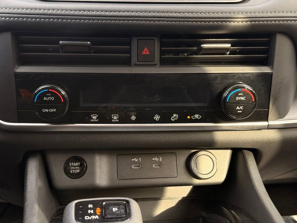 Used 2026 Nissan Rogue SV image 34