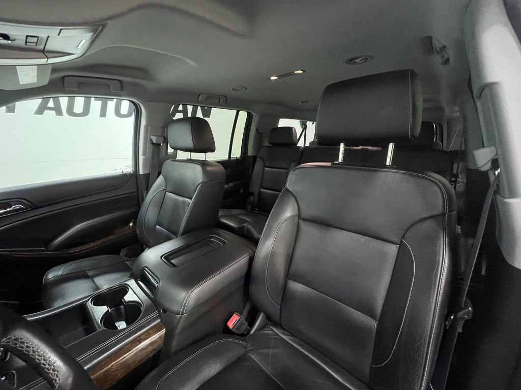 Used 2017 Chevrolet Suburban LT image 13