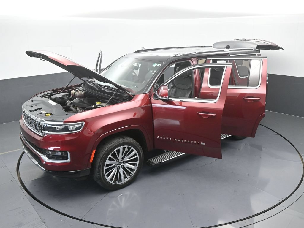 Used 2022 Jeep Grand Wagoneer Series III AWD/4WD image 76