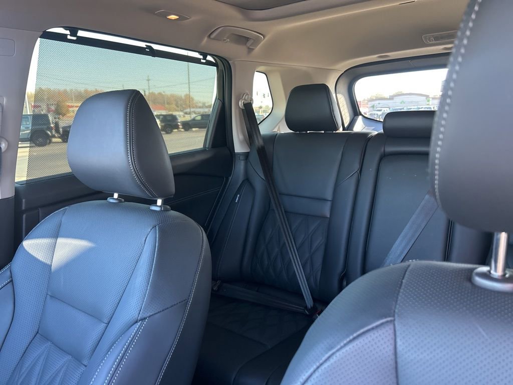 Used 2024 Nissan Rogue Platinum w/ Platinum Premium Package image 22