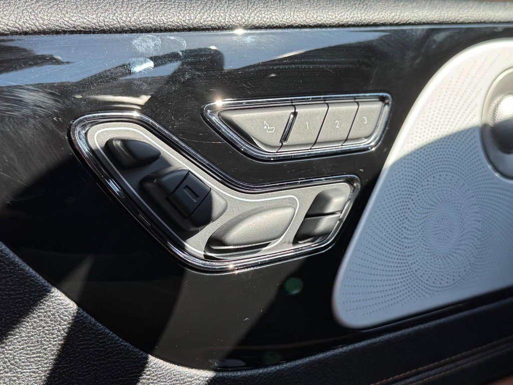 Used 2024 Lincoln Aviator Black Label w/ Dynamic Handling Package image 16