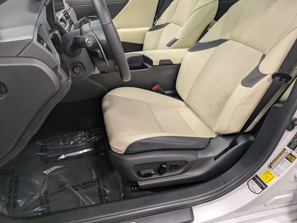 Used 2022 Lexus ES 300h w/ Premium Package FWD image 11