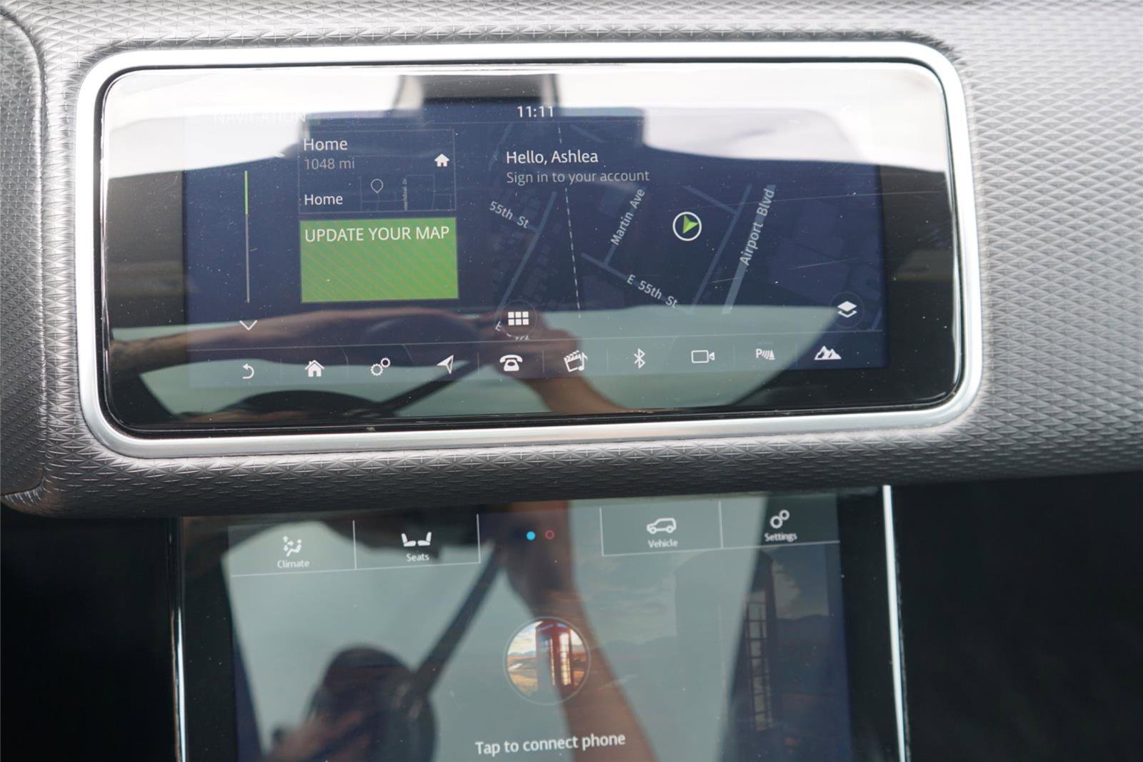Used 2018 Land Rover Range Rover Velar S AWD/4WD image 13