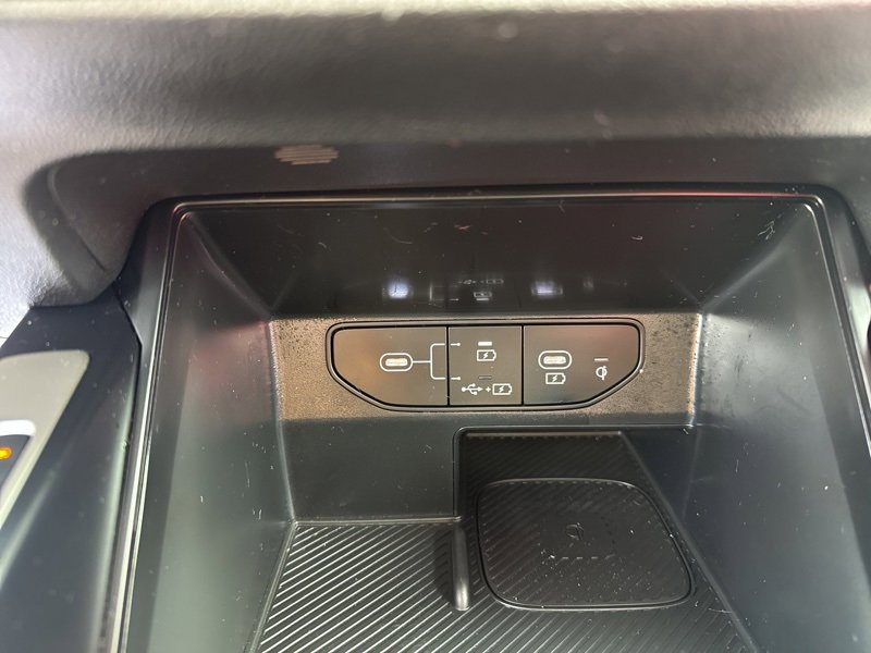 Used 2025 Kia Sorento S w/ Panoramic Sunroof Package image 40