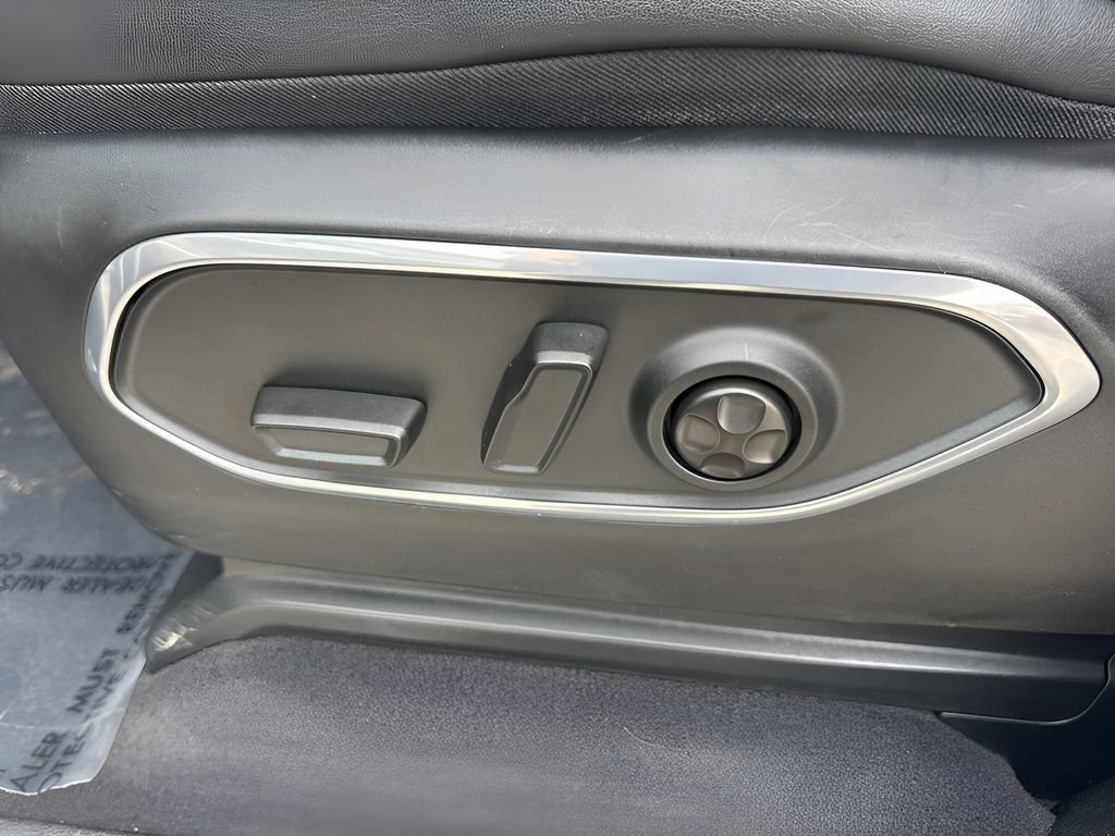 Used 2024 Jeep Wagoneer Series III AWD/4WD image 10