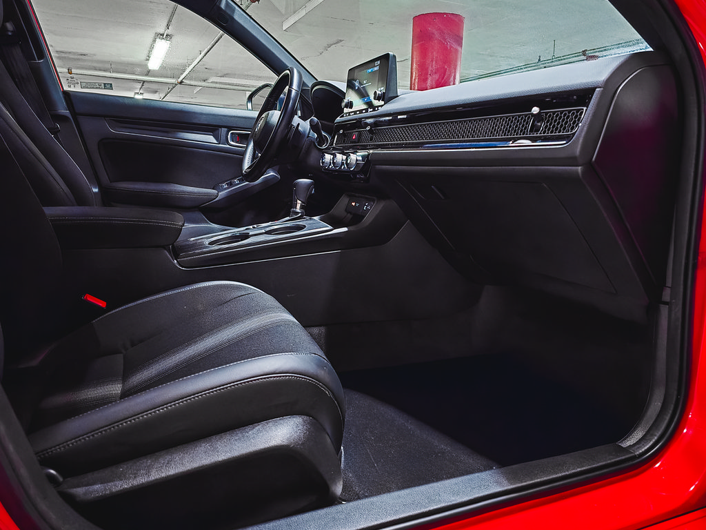 Used 2023 Honda Civic Sport image 33