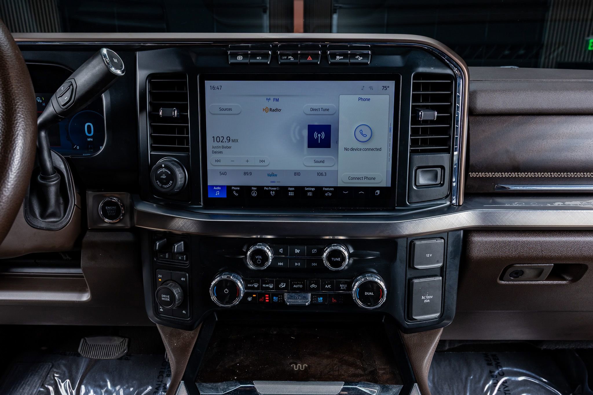 Used 2023 Ford F250 King Ranch w/ Chrome Package image 21