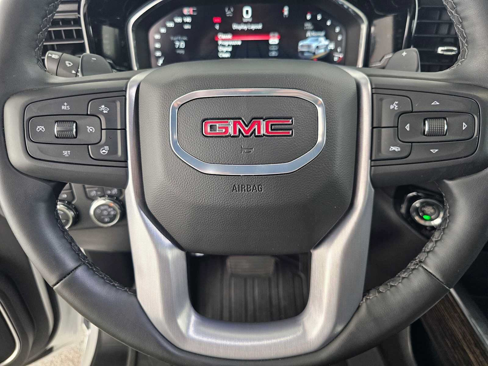 Used 2025 GMC Sierra 1500 Elevation w/ Preferred Package AWD/4WD image 23