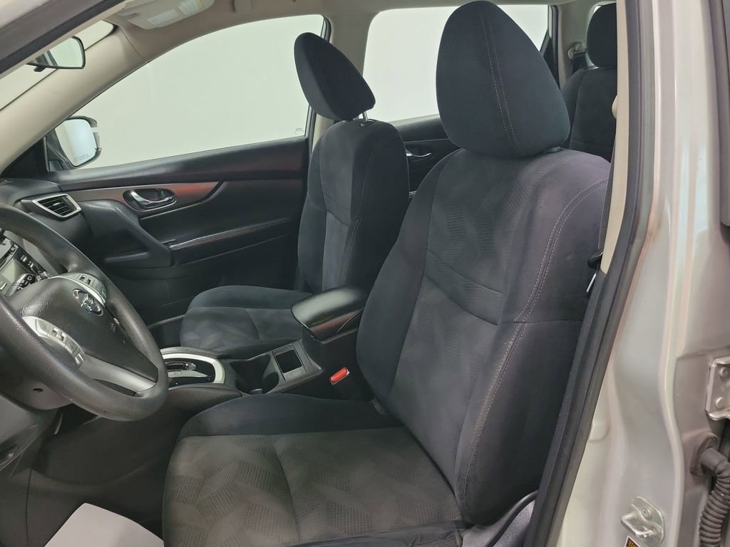 Used 2015 Nissan Rogue S image 34