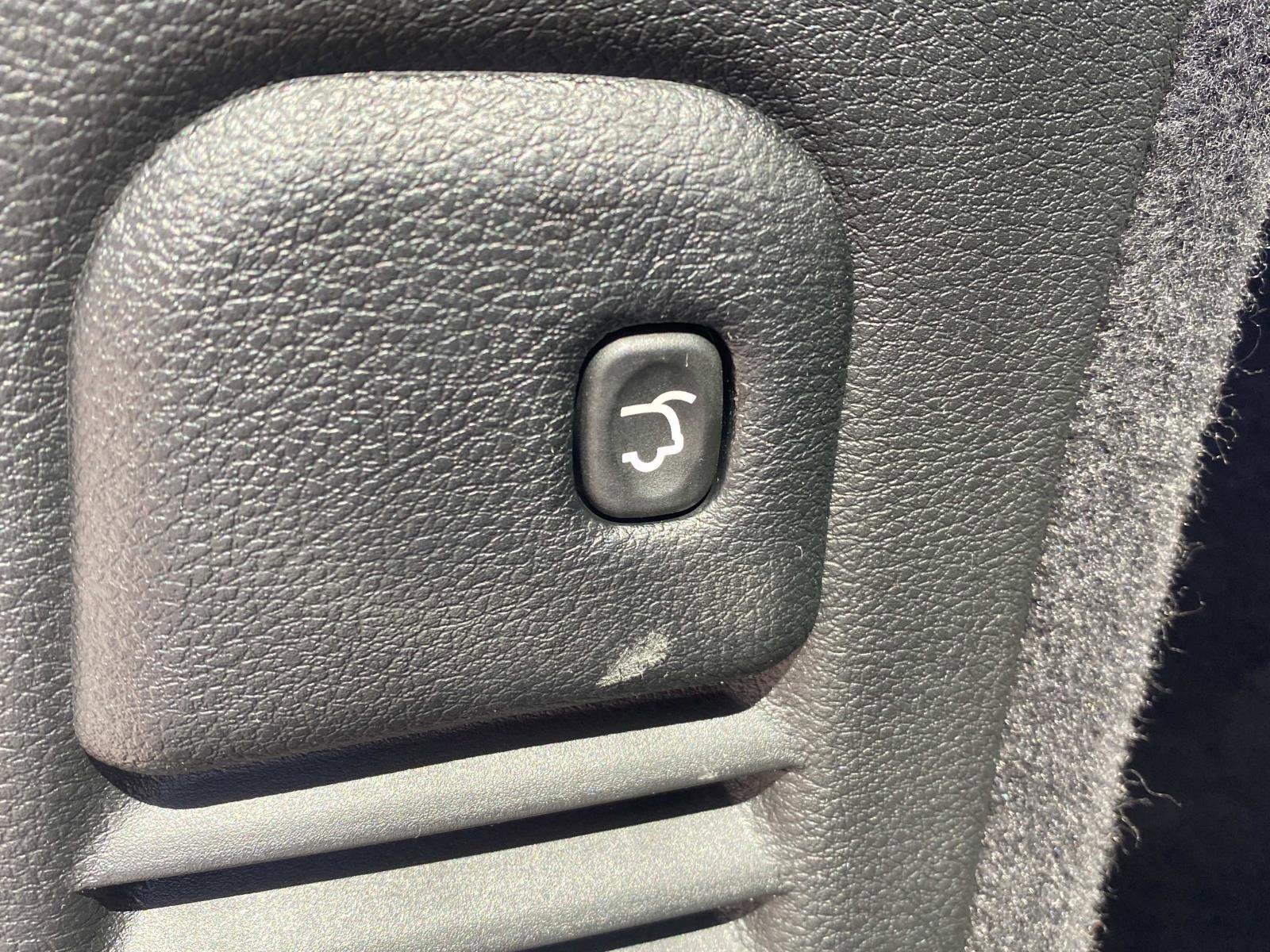 Certified 2024 Dodge Durango GT w/ Blacktop Package image 8