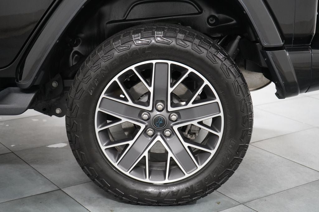Used 2024 Jeep Wrangler High Altitude AWD/4WD image 33
