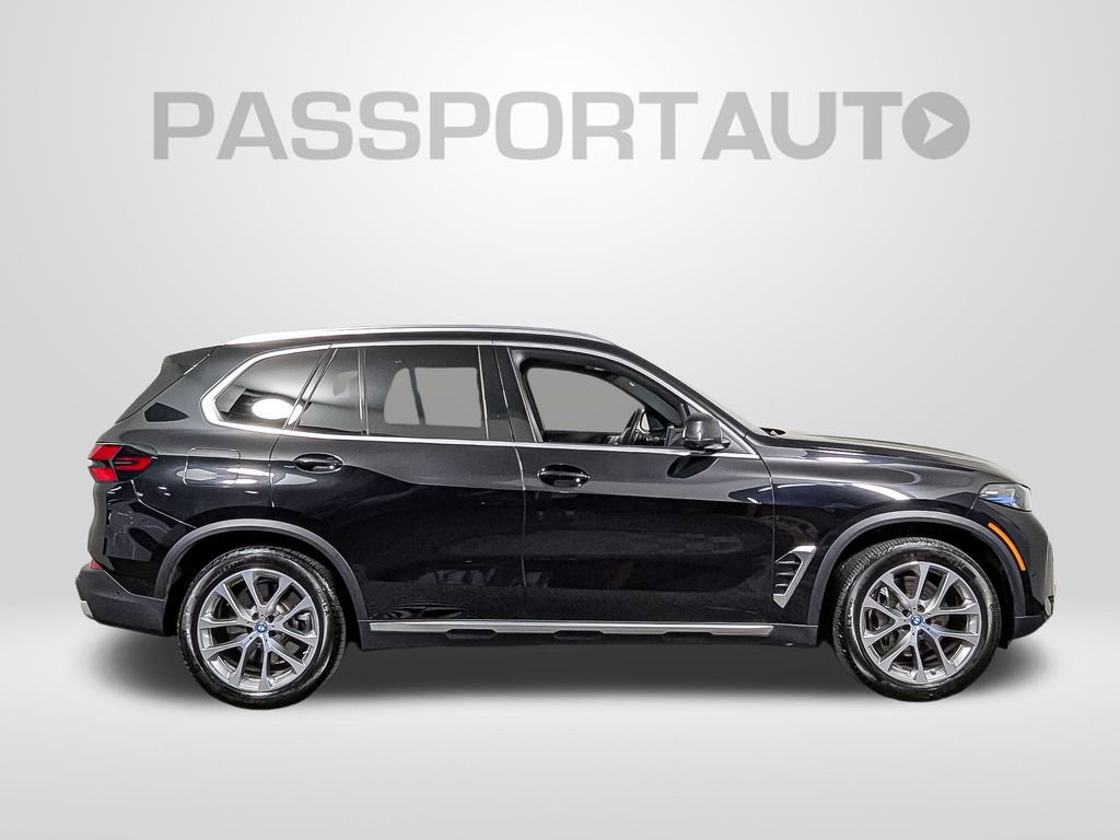 Used 2025 BMW X5 xDrive50e w/ Climate Comfort Package image 7