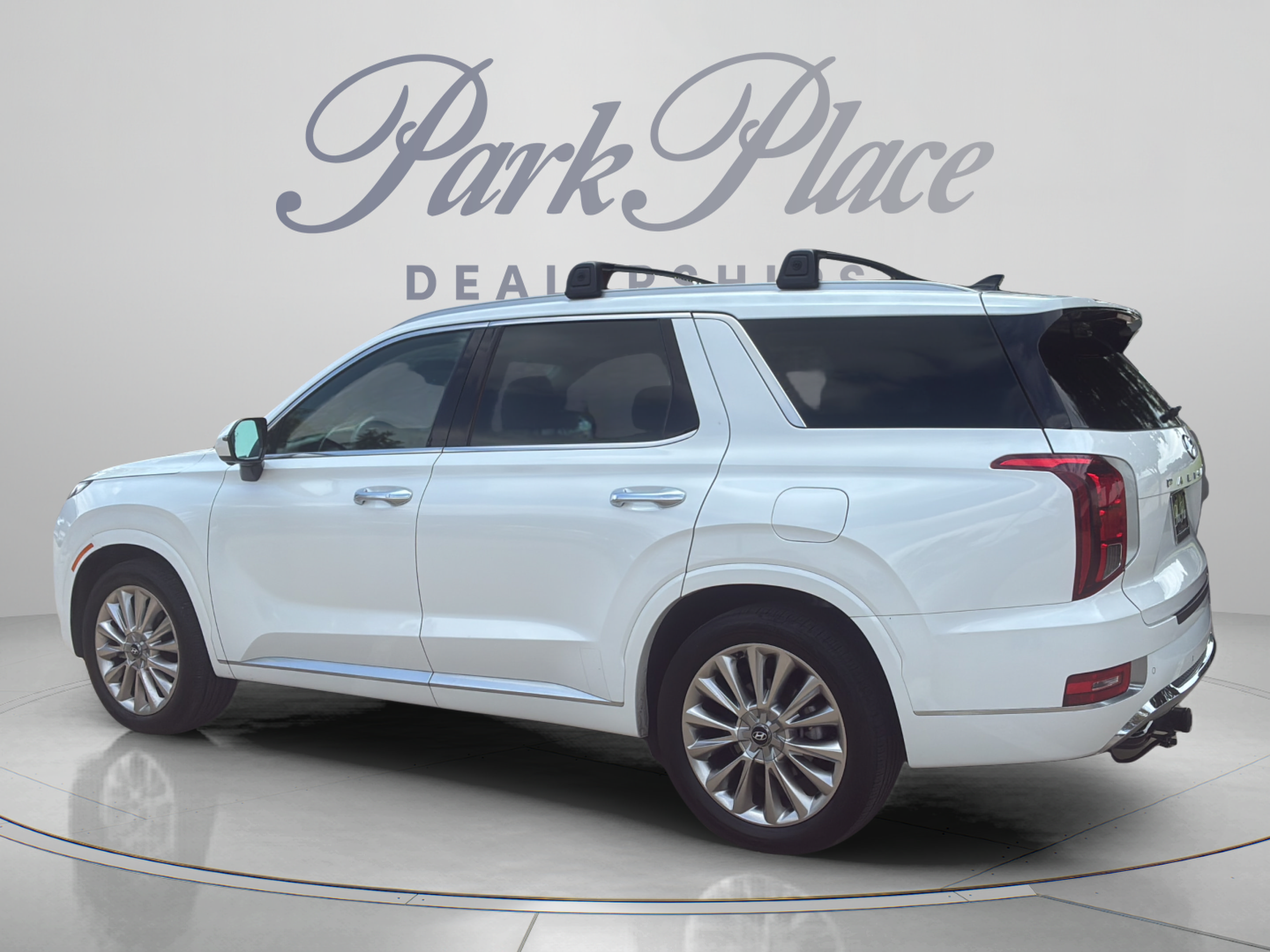 Used 2020 Hyundai Palisade Limited FWD image 3