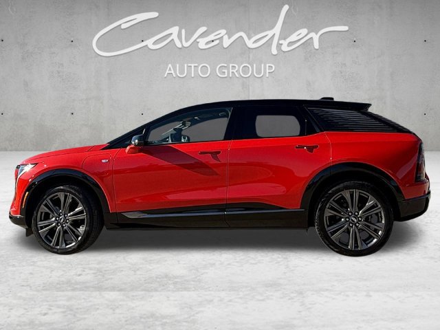 Certified 2025 Cadillac Optiq Sport 2 AWD/4WD image 13