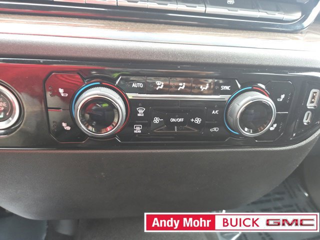 Used 2024 Chevrolet Silverado 1500 LT AWD/4WD image 44