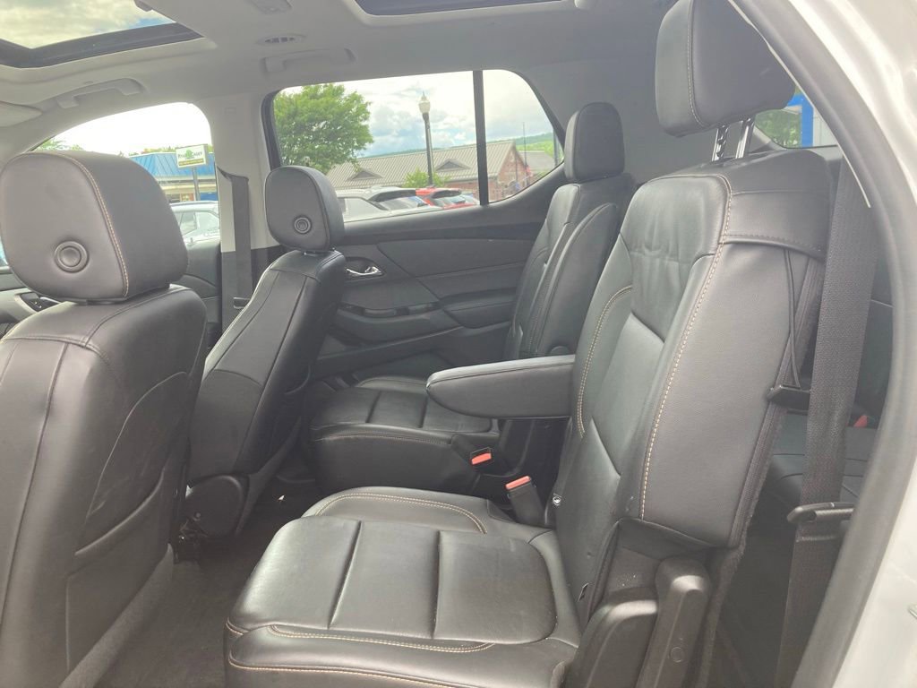 Used 2019 Chevrolet Traverse RS w/ LPO, Floor Liner Package AWD/4WD image 16