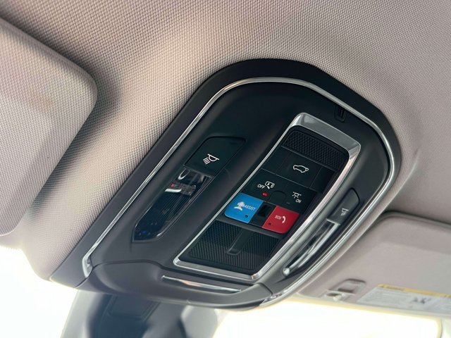 Used 2022 Jeep Grand Cherokee L Laredo w/ Luxury Tech Group I AWD/4WD image 29
