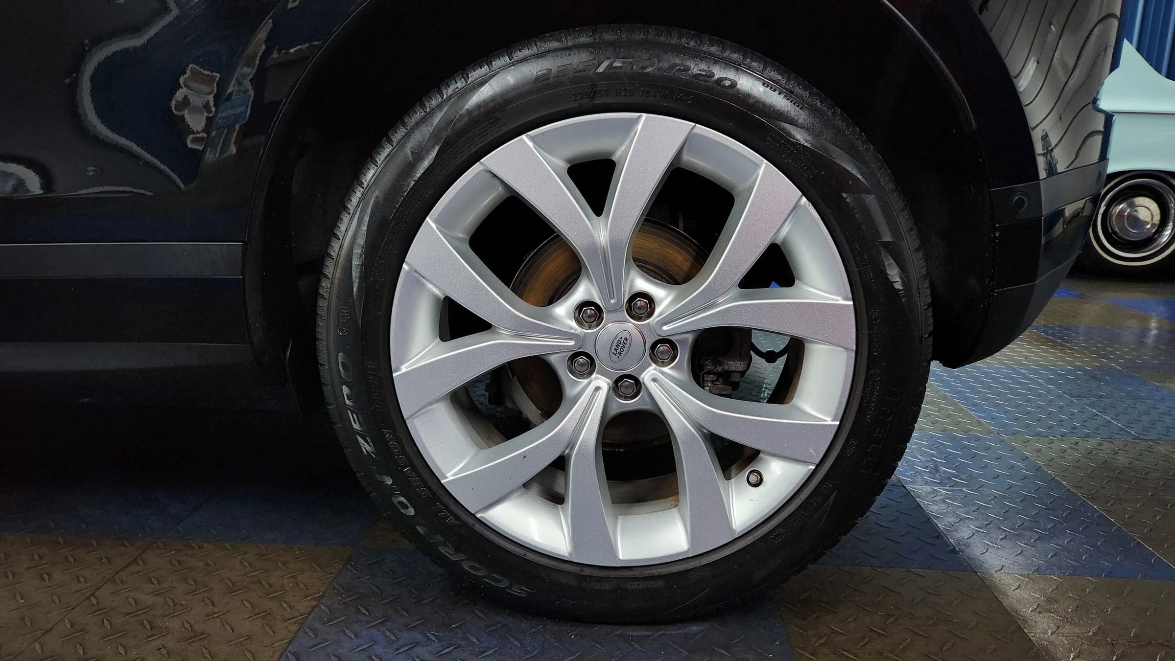 Used 2020 Land Rover Range Rover Evoque SE image 66
