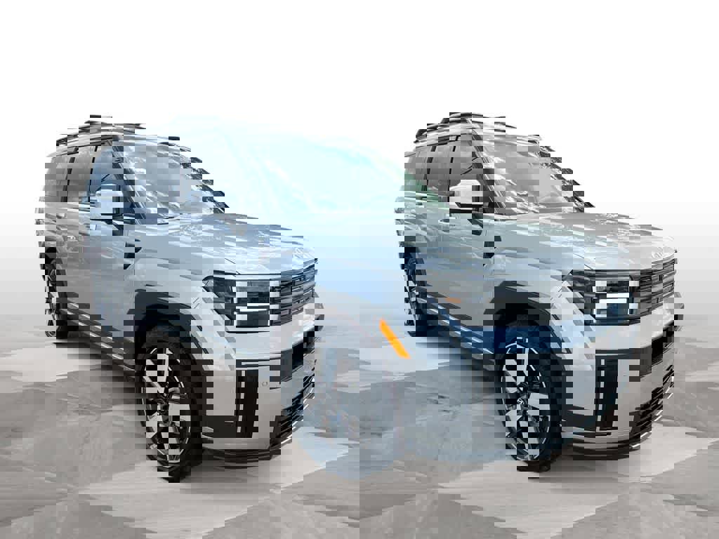 Used 2024 Hyundai Santa Fe Limited image 2