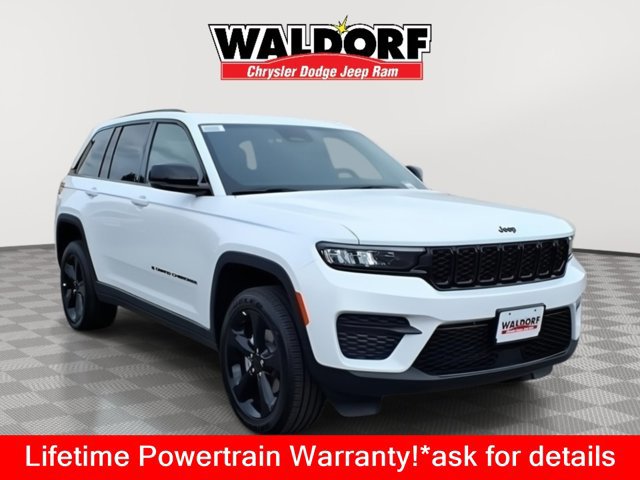 New 2025 Jeep Grand Cherokee 4WD image 1