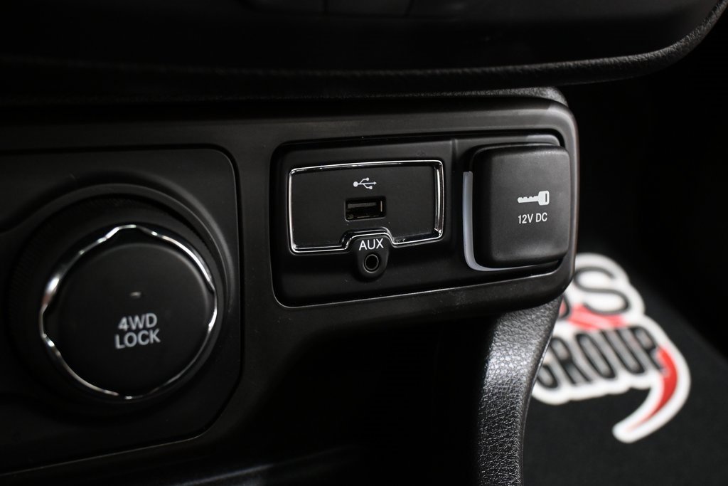 Used 2021 Jeep Renegade Limited w/ Sun & Sound Group image 14