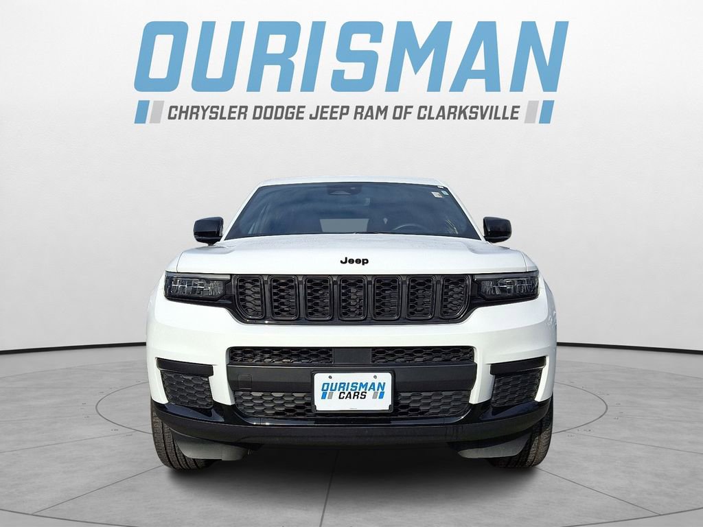 Used 2023 Jeep Grand Cherokee L Altitude image 2