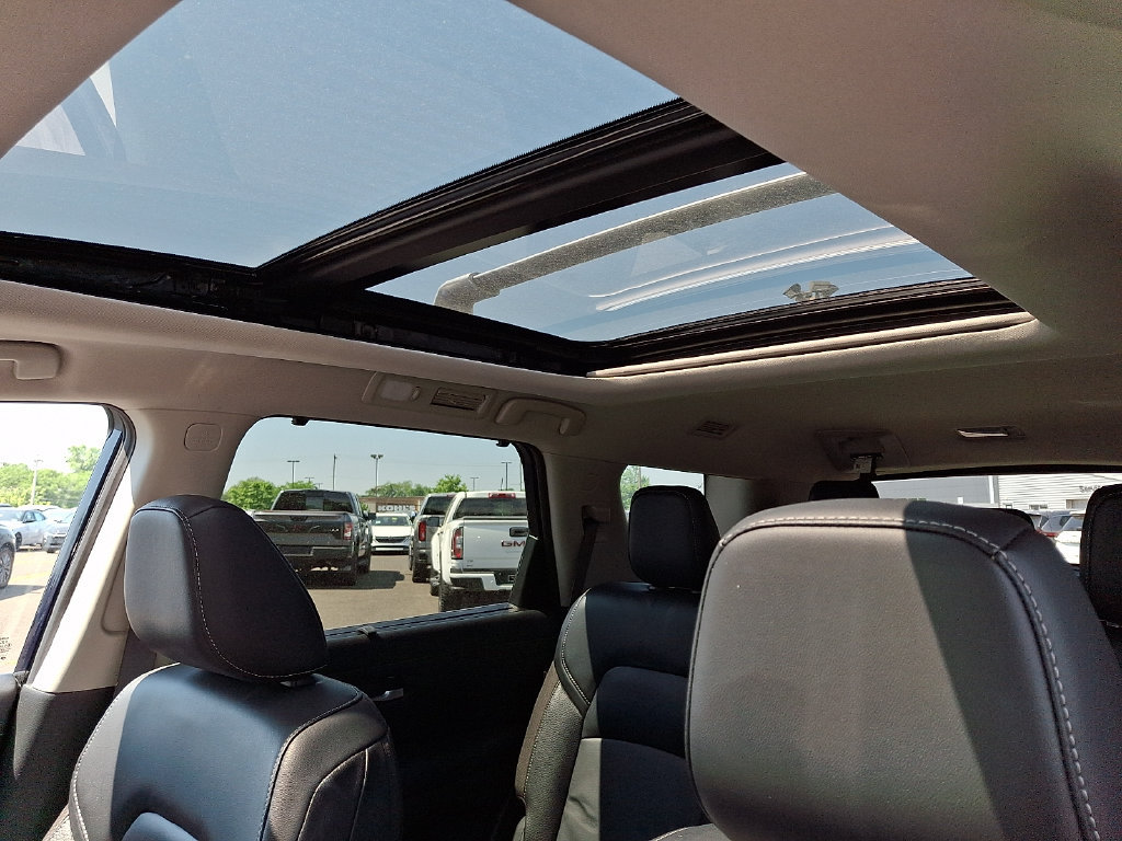 Certified 2023 Nissan Pathfinder SL w/ SL Premium Package AWD/4WD image 16