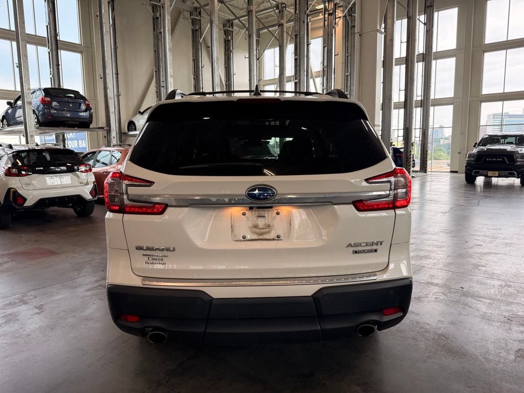 Used 2023 Subaru Ascent Touring AWD/4WD image 4