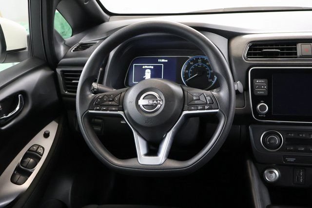 Used 2025 Nissan Leaf S FWD image 13