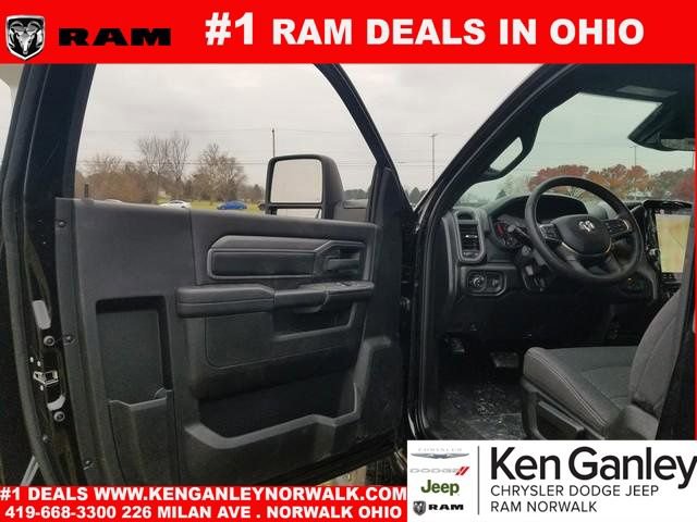 New 2026 RAM 3500 Tradesman image 10