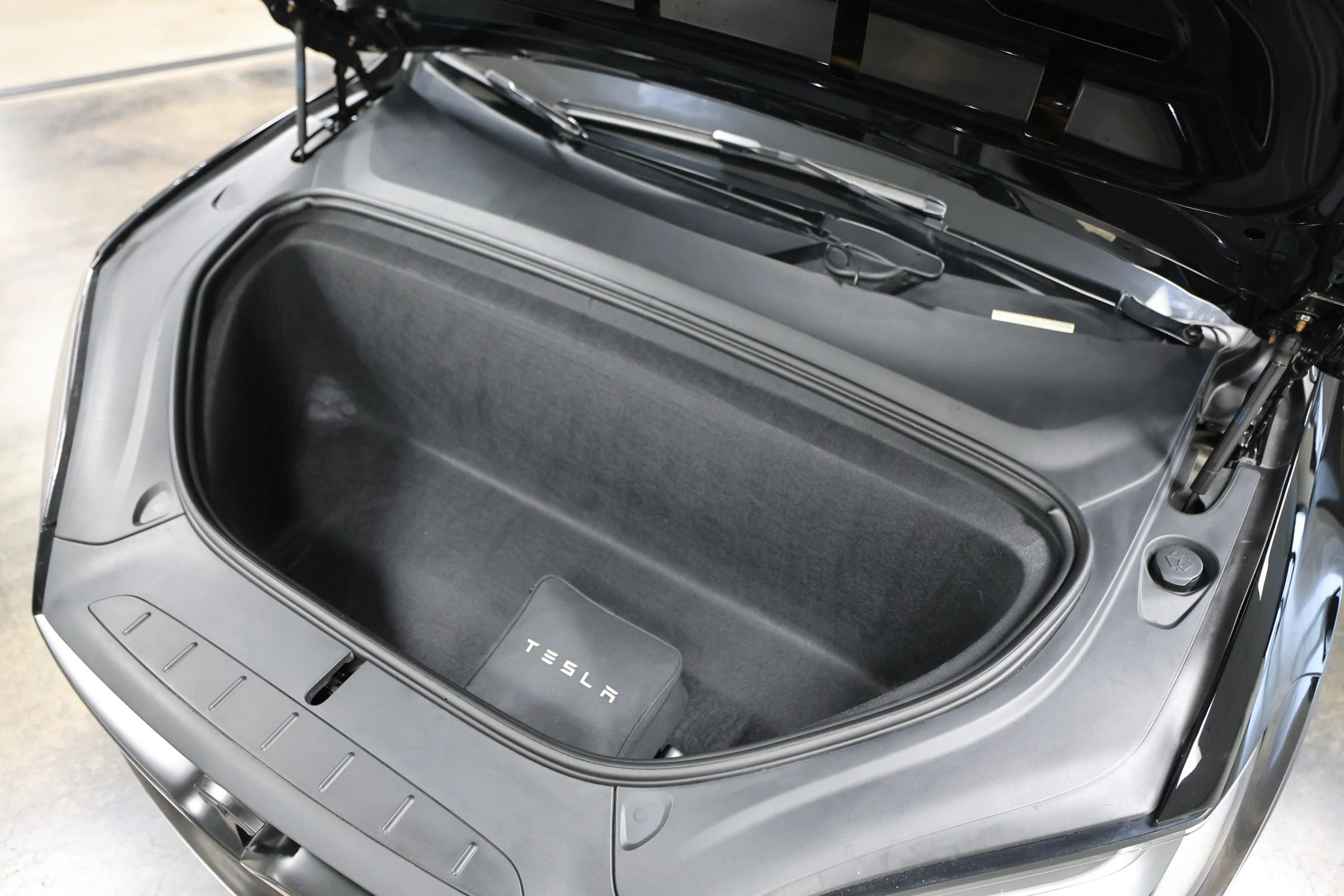 Used 2020 Tesla Model X Long Range image 51