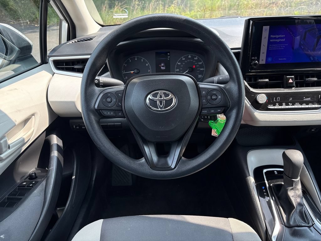 Used 2023 Toyota Corolla LE FWD image 7