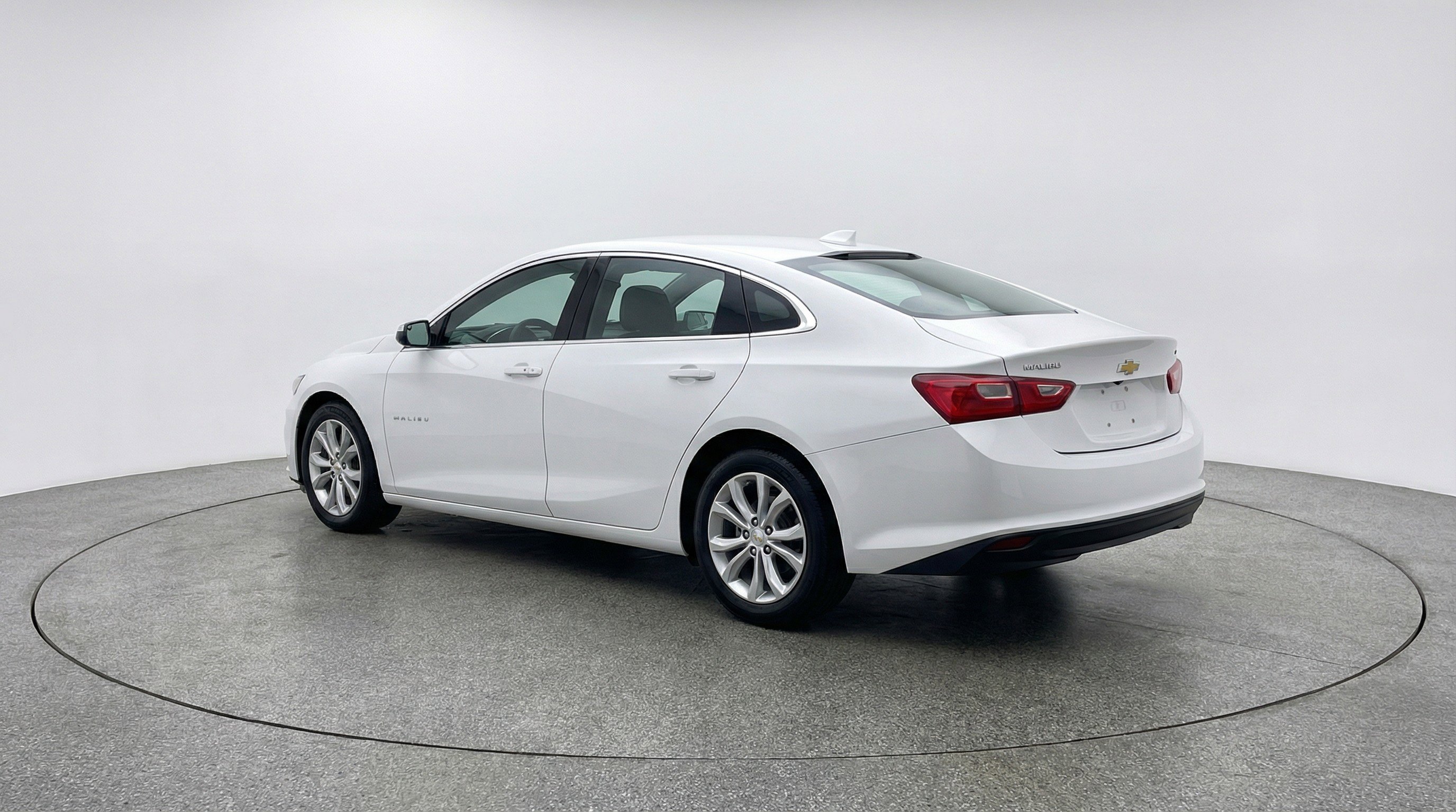 Used 2024 Chevrolet Malibu LT FWD image 6