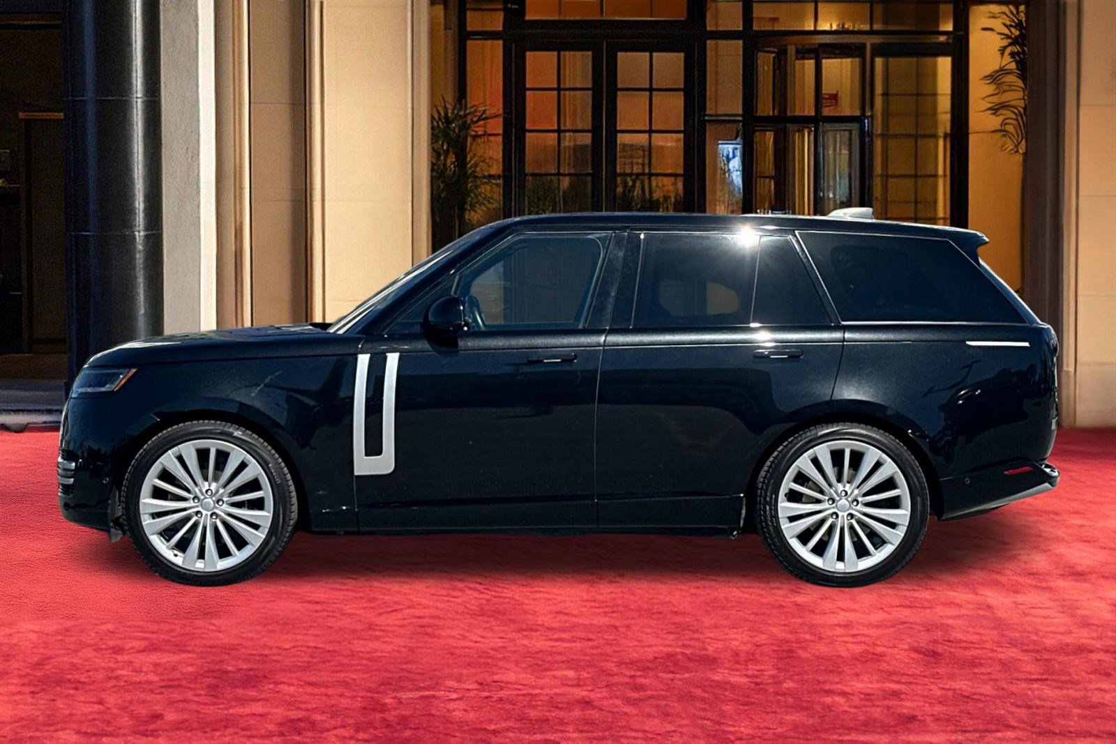 Certified 2023 Land Rover Range Rover First Edition image 3