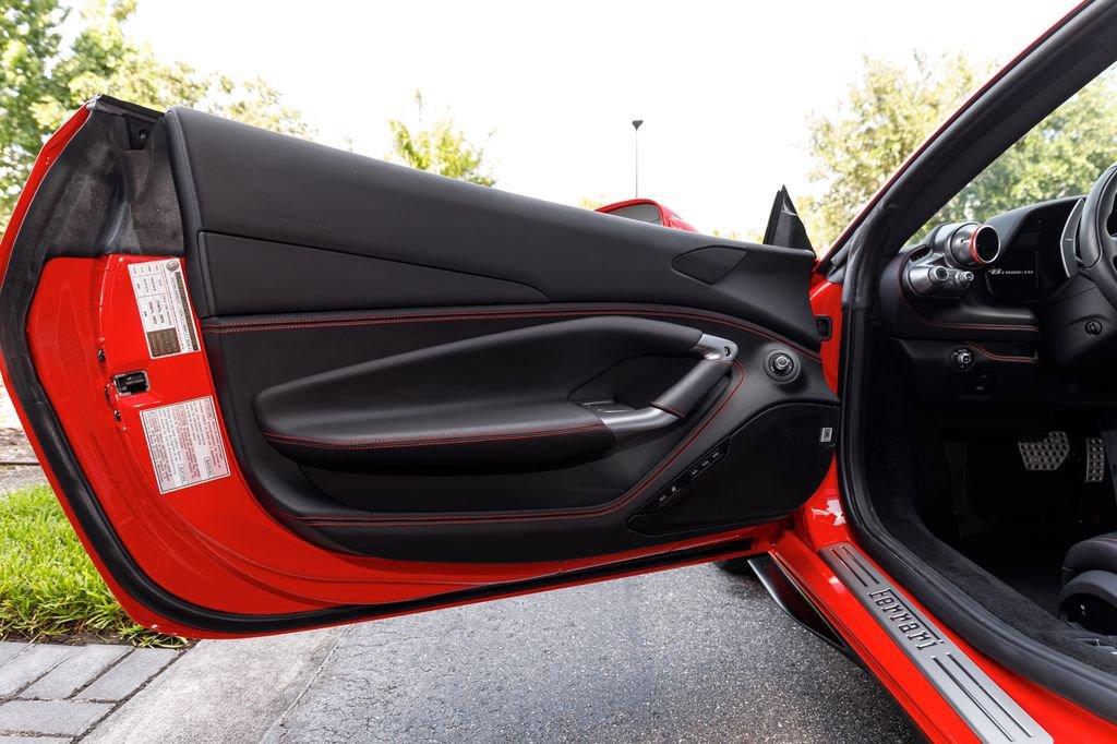Used 2022 Ferrari F8 Tributo RWD image 28