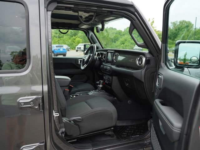 Used 2020 Jeep Wrangler Unlimited Sahara AWD/4WD image 20