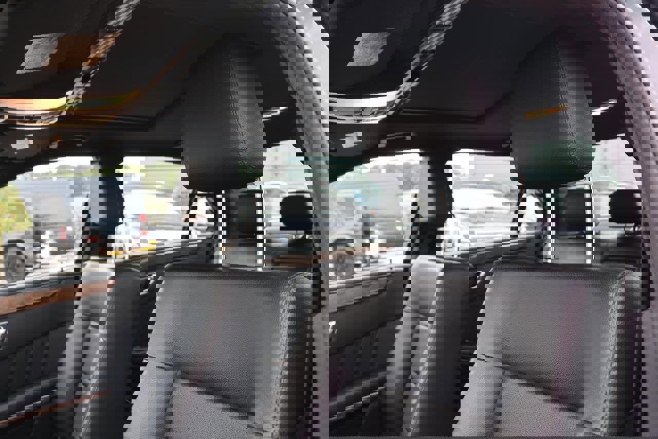 Used 2013 Mercedes-Benz E 350 Sedan image 25