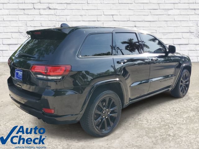Used 2020 Jeep Grand Cherokee Altitude RWD image 4