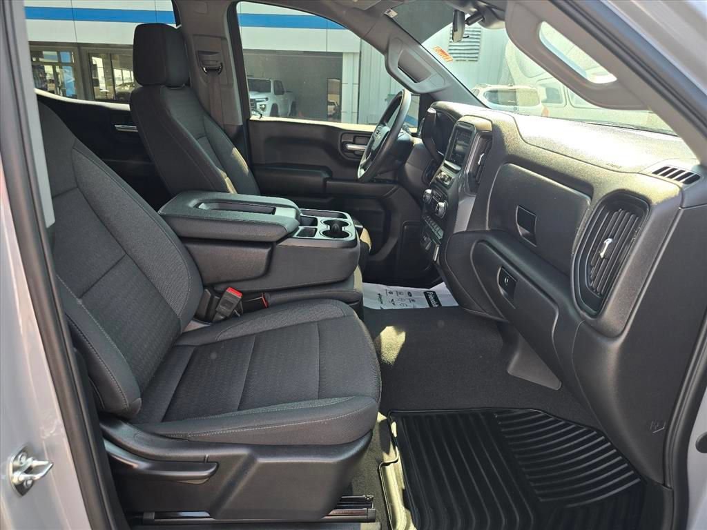 Used 2025 Chevrolet Silverado 1500 Custom RWD image 14